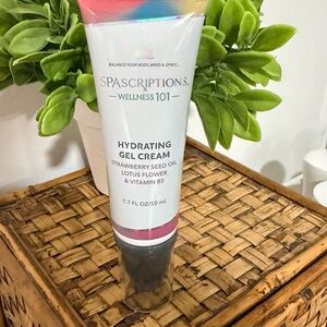 Hydrating Gel Cream - White and Silver